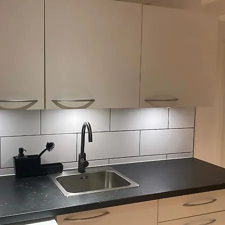 Maison Nord, 6 Min From Airport & Sleep 5