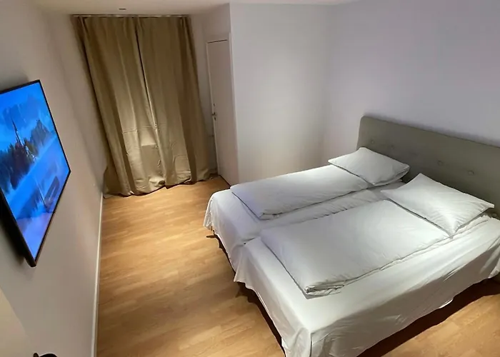 Maison Nord, 6 Min From Airport & Sleep 5 *