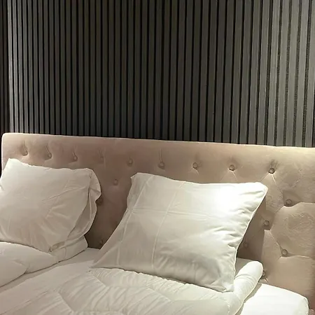 Lägenhet Maison Nord, 6 Min From Airport & Sleep 5